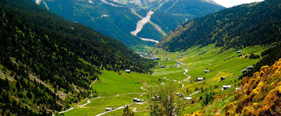 Golden Tulip Andorra Fénix ★★★★ - A sophisticated base to explore the Andorran mountains. - Escaldes, Andorra