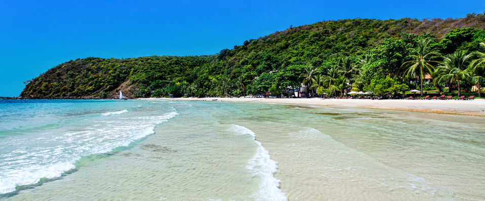 Ao Prao Resort ★★★★ - A view of paradise overlooking an idyllic sandy beach. - Ko Samet, Thailand