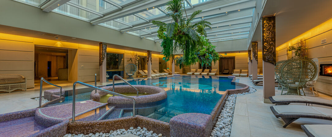 Grand Hotel Salsomaggiore - Thermae & Natural Spa ★★★★★ - Soaking in sumptuous luxury in the waters of Salsomaggiore Terme. - Parma region, Italy