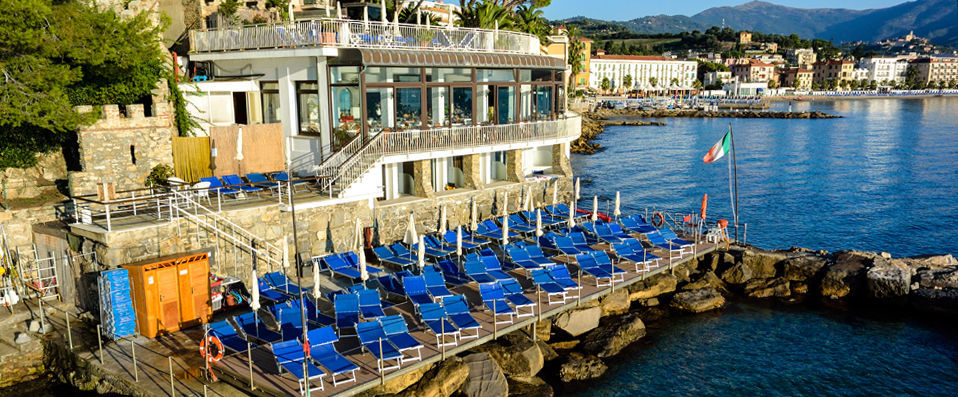 Hotel Arc en Ciel - A seafront portal to the rugged beauty of Liguria. - Diano Marina, Italy