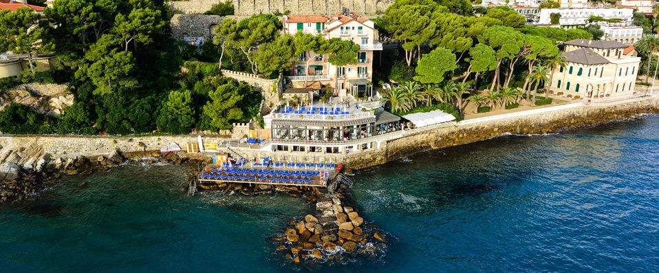 Hotel Arc en Ciel - A seafront portal to the rugged beauty of Liguria. - Diano Marina, Italy