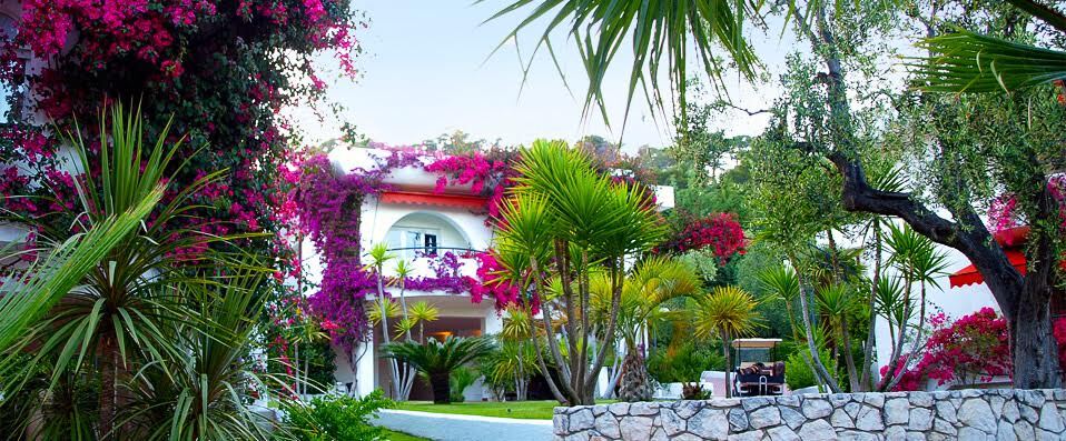 Hotel Baia Del Faraglioni ★★★★ - Un hôtel de rêve sur une des plus belles baies d’Italie. - Puglia, Italy
