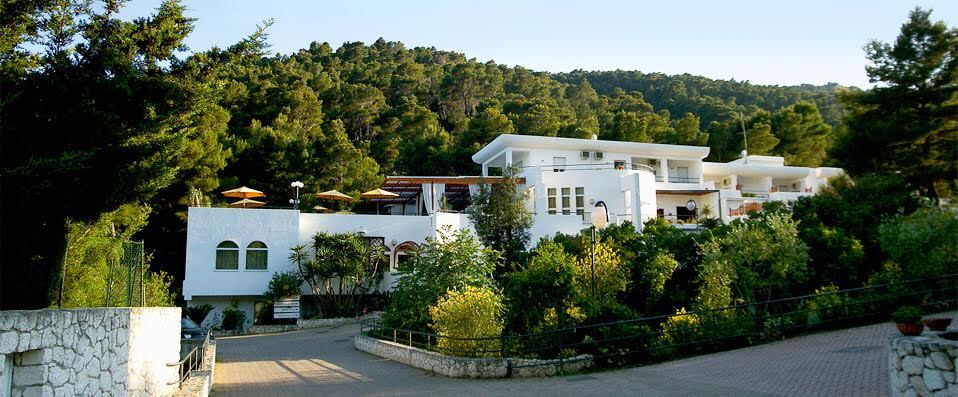 Hotel Baia Del Faraglioni ★★★★ - Un hôtel de rêve sur une des plus belles baies d’Italie. - Puglia, Italy