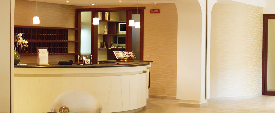 Hotel Baia Del Faraglioni ★★★★ - Un hôtel de rêve sur une des plus belles baies d’Italie. - Puglia, Italy