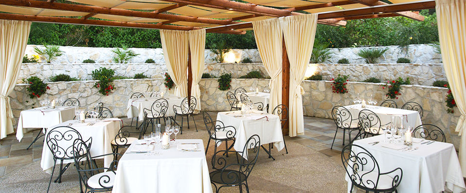 Hotel Baia Del Faraglioni ★★★★ - Un hôtel de rêve sur une des plus belles baies d’Italie. - Puglia, Italy