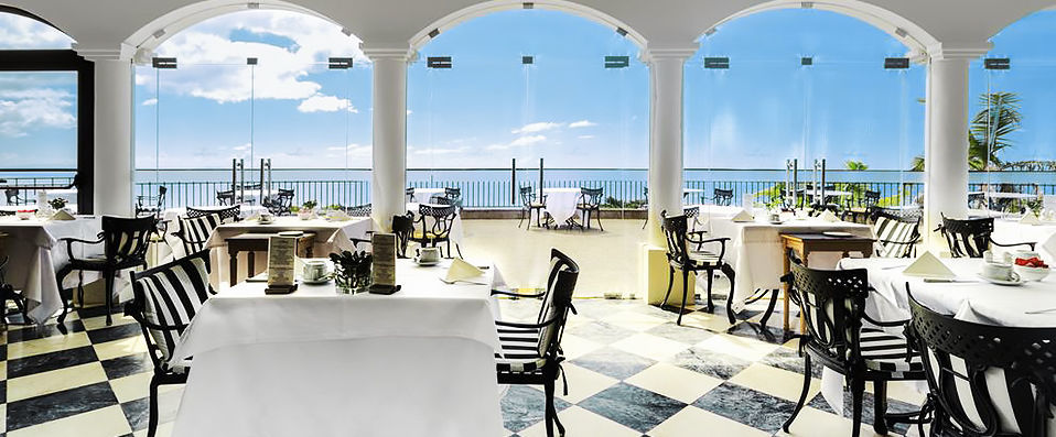 Quinta das Vistas Palace Gardens ★★★★★ - Spectacular views over all Madeira has to offer. - Funchal, Portugal