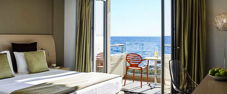 Alas Resort & Spa ★★★★★ - A contemporary Greek hotel set on a private beach. <b>Half board included</b> - Peloponnese, Greece