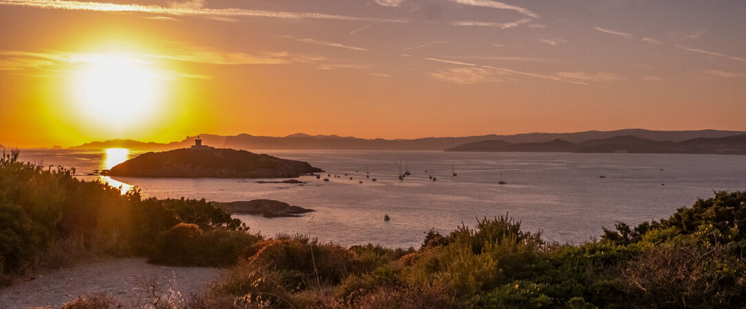 Hôtel Helios & Spa ★★★★ - Ile des Embiez - Escapade de rêve sur l’île des Embiez. - Îles des Embiez, France