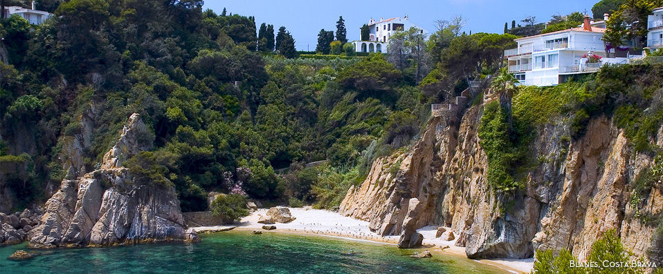 Résidence P&V Blanes Playa - Beautiful landscapes and the sea: the best of both worlds. - Costa Brava, Spain