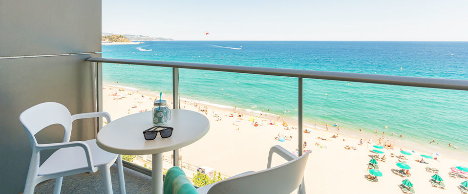 Résidence P&V Blanes Playa - Beautiful landscapes and the sea: the best of both worlds. - Costa Brava, Spain