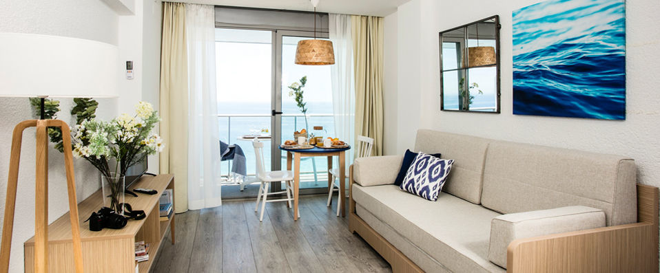 Résidence P&V Blanes Playa - Beautiful landscapes and the sea: the best of both worlds. - Costa Brava, Spain