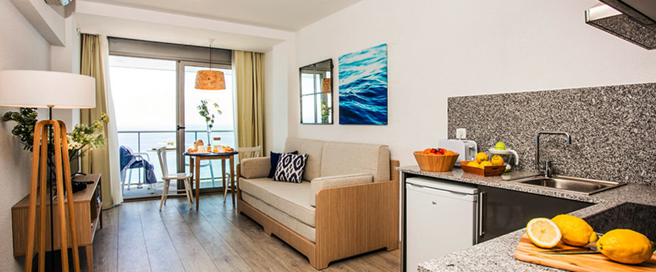 Résidence P&V Blanes Playa - Beautiful landscapes and the sea: the best of both worlds. - Costa Brava, Spain