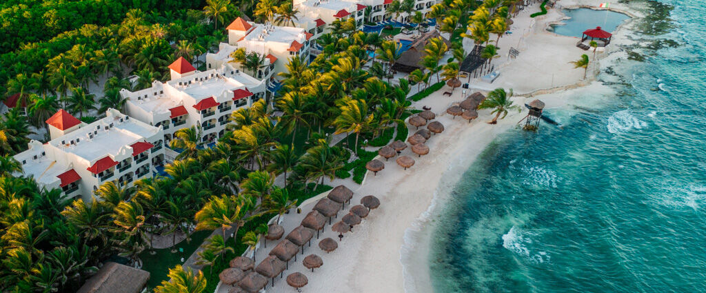 El Dorado Royale, Catamaran, Cenote, All & More Inclusive ★★★★★ - Adults Only - Oasis de tranquillité au creux d'une forêt de cocotiers, face à la mer. - Playa del Carmen, Mexique