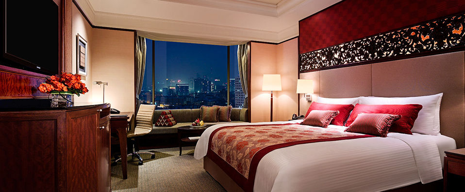 Shangri-La Hotel Bangkok ★★★★★ - Five-star decadence in the heart of bustling Bangkok. - Bangkok, Thailand