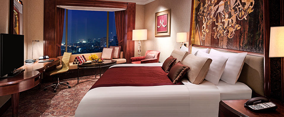 Shangri-La Hotel Bangkok ★★★★★ - Five-star decadence in the heart of bustling Bangkok. - Bangkok, Thailand