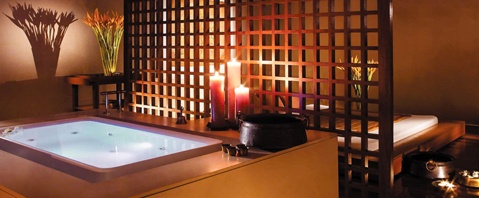 Shangri-La Hotel Bangkok ★★★★★ - Five-star decadence in the heart of bustling Bangkok. - Bangkok, Thailand