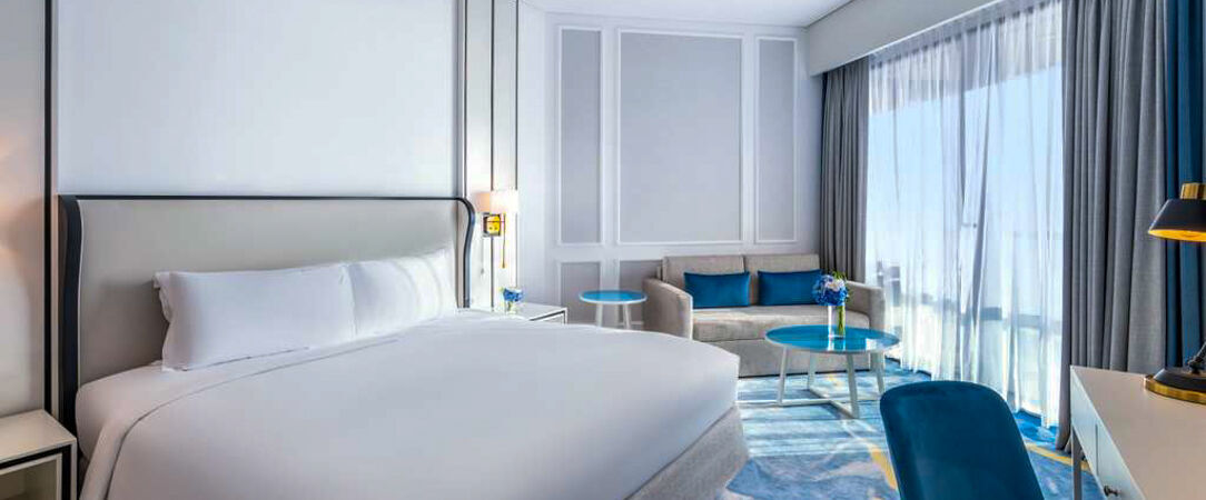 Sofitel Dubai Jumeirah Beach ★★★★★ - Live the royal life at the dazzling Dubai Marina. - Dubai, United Arab Emirates