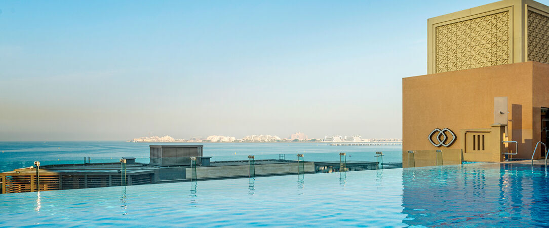 Sofitel Dubai Jumeirah Beach ★★★★★ - Live the royal life at the dazzling Dubai Marina. - Dubai, United Arab Emirates