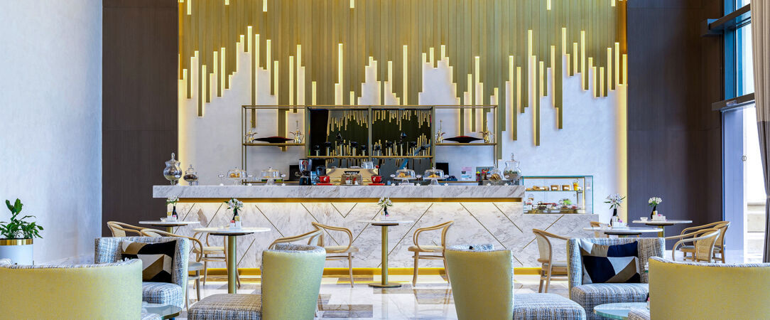 Sofitel Dubai Jumeirah Beach ★★★★★ - Live the royal life at the dazzling Dubai Marina. - Dubai, United Arab Emirates