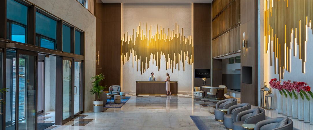 Sofitel Dubai Jumeirah Beach ★★★★★ - Live the royal life at the dazzling Dubai Marina. - Dubai, United Arab Emirates
