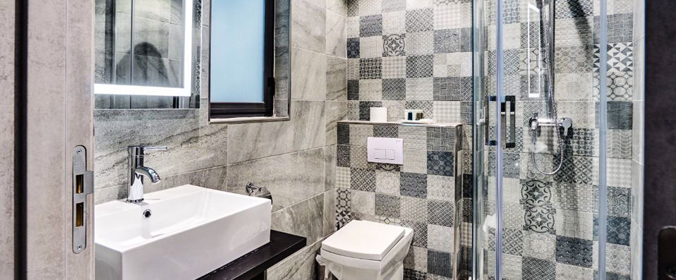 The District Hotel - A romantic and contemporary break in swinging St. Julian’s. - St Julian's, Malta