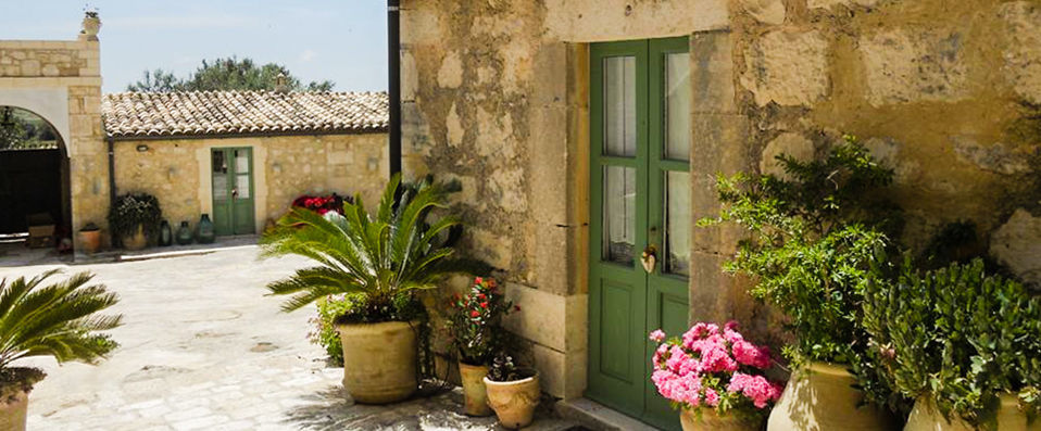 Tenuta Cammarana - Travel back in time to enchanting rural Sicily - Sicily, Italy