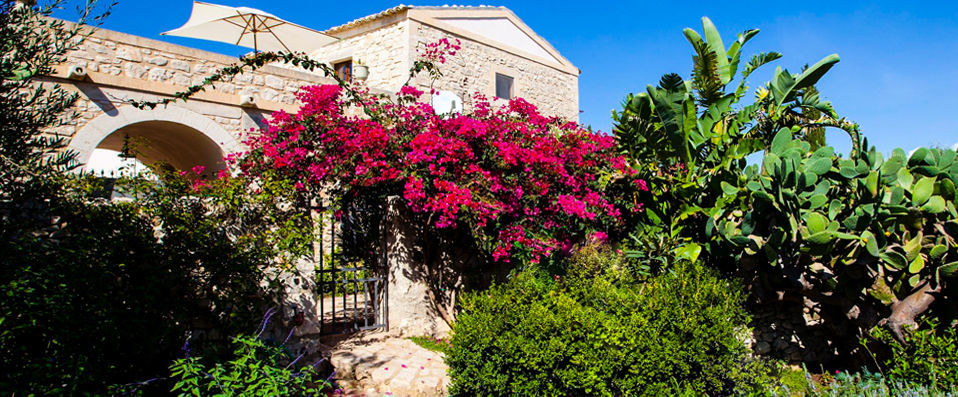 Tenuta Cammarana - Travel back in time to enchanting rural Sicily - Sicily, Italy