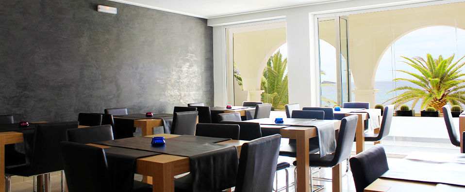Hotel Náutico Ebeso ★★★★ - Contemporary four-star luxury on the Ibizan coast. - Ibiza, Spain