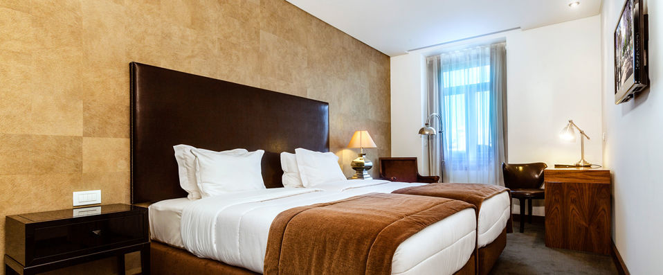 Lisboa Carmo Hotel ★★★★ - Historic architecture meets contemporary chic in Lisbon centre. - Lisbon, Portugal