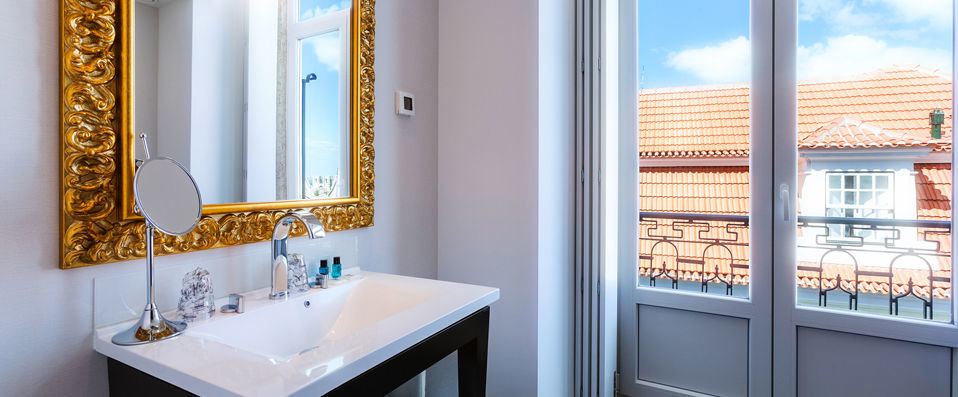 Lisboa Carmo Hotel ★★★★ - Historic architecture meets contemporary chic in Lisbon centre. - Lisbon, Portugal