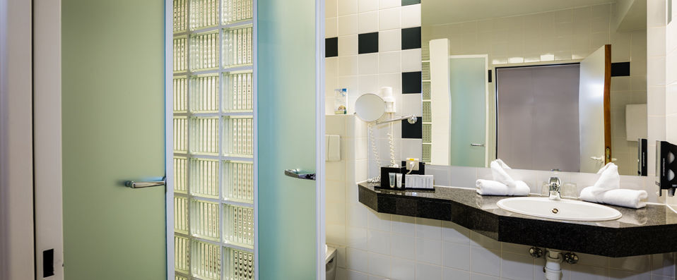 Hotel Van der Valk Beveren ★★★★ - Stylish luxury meets rural tranquillity in the Belgian countryside. - Beveren, Belgium