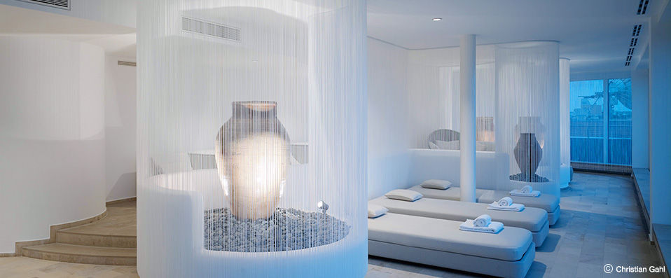 The Mandala Hotel ★★★★★ - A luxury, calm oasis in the heart of Belin’s most historic square. - Berlin, Germany