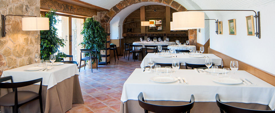 Mas Falet 1682 ★★★★ - Fairytale accommodation in beautiful Catalonia. - Costa Brava, Spain