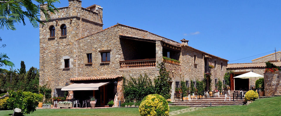 Mas Falet 1682 ★★★★ - Fairytale accommodation in beautiful Catalonia. - Costa Brava, Spain