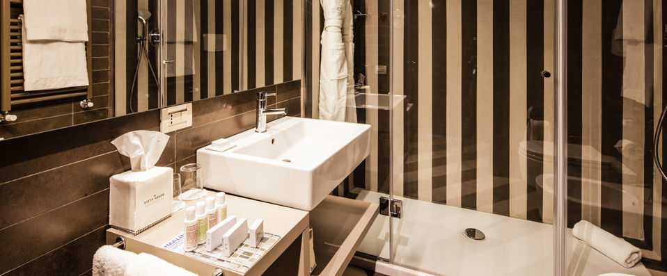 Fifty House Luxury Hotel ★★★★★ - L’expression du design contemporain italien dans un environnement cosy. - Milan, Italie