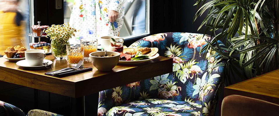 Maxim Folies - Chic hotel ideally situated in Paris’ 9th Arrondissement. - Paris, France