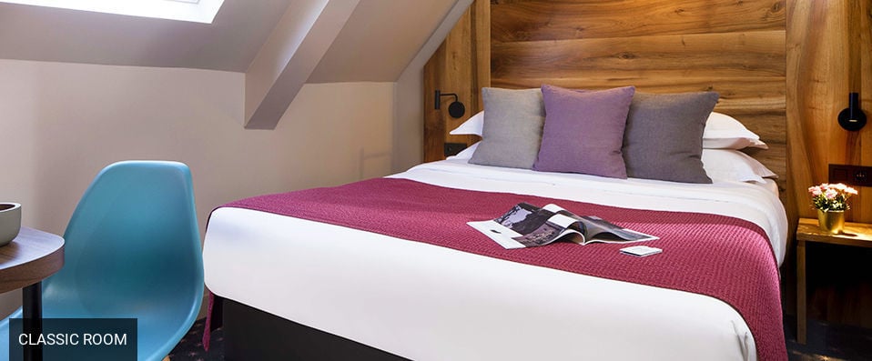 Maxim Folies - Chic hotel ideally situated in Paris’ 9th Arrondissement. - Paris, France