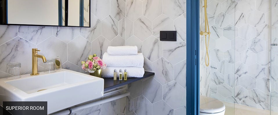 Maxim Folies - Chic hotel ideally situated in Paris’ 9th Arrondissement. - Paris, France