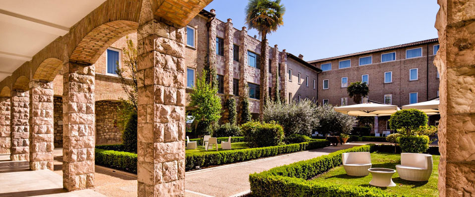 Hotel Cenacolo Assisi ★★★★ - Historical ambience meets modern style in heavenly Assisi. - Umbria, Italy