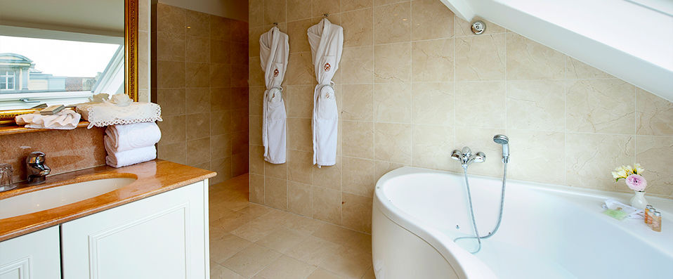 Hotel Heritage ★★★★ - Escapade romantique dans la Venise du Nord. - Bruges, Belgique