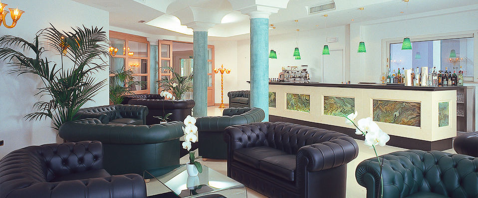 Palace Hotel Desenzano ★★★★ - A slice of paradise on the shores of lucid Lake Garda. - Desenzano de Garda, Italy