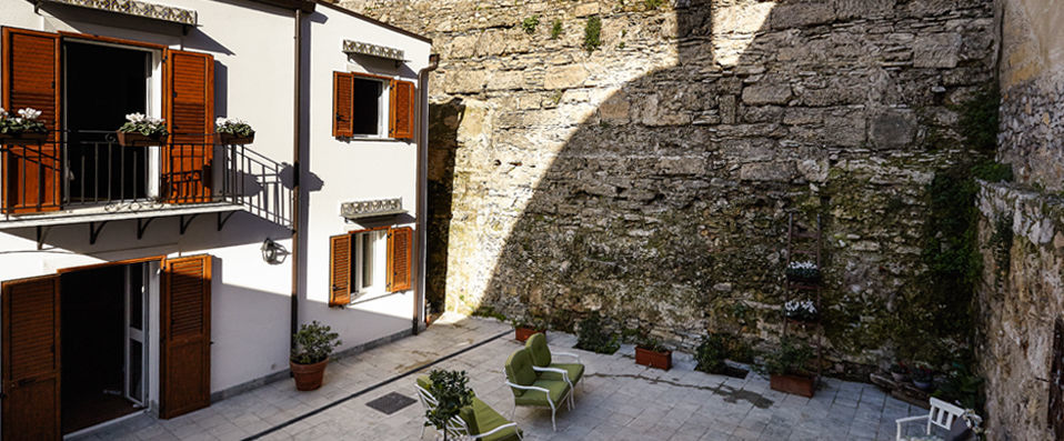 Baglio San Giovanni - Culture and comfort go hand in hand at the Baglio San Giovanni - Sicily, Italy