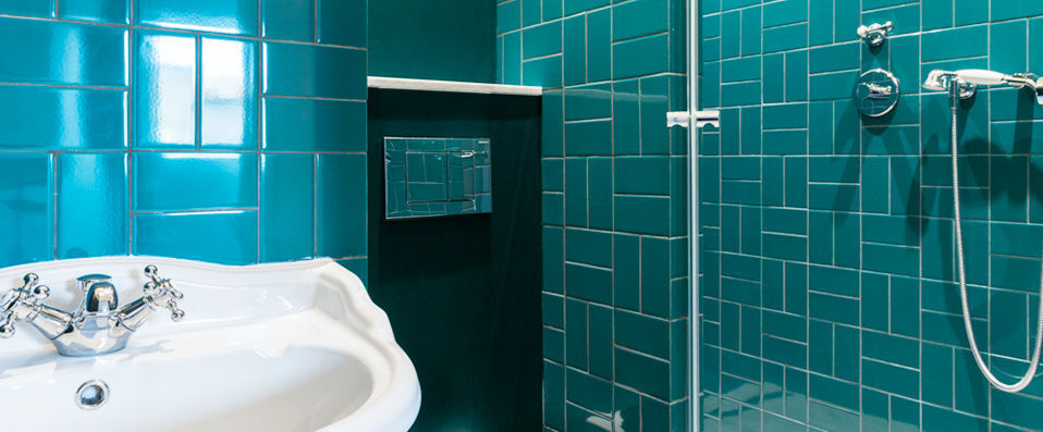 Maison Malesherbes by Happyculture ★★★★ - Bourgeois Parisian hotel for bohemian souls. - Paris, France