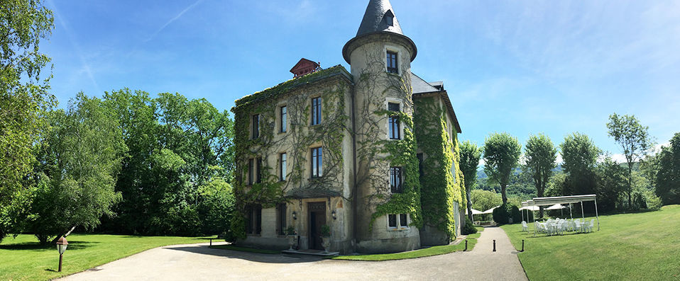 Château de la Tour du Puits ★★★★ - Fairytale French castle at the foot of the Alps - Savoy, France