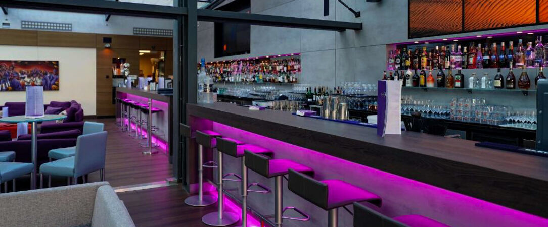 Park Inn by Radisson Berlin Alexanderplatz ★★★★ - Un séjour féerique au cœur de Berlin, entre magie de Noël et vues panoramiques. - Berlin, Allemagne