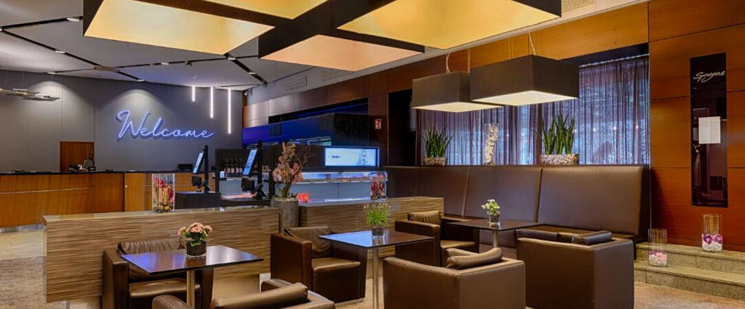 Park Inn by Radisson Berlin Alexanderplatz ★★★★ - Un séjour féerique au cœur de Berlin, entre magie de Noël et vues panoramiques. - Berlin, Allemagne
