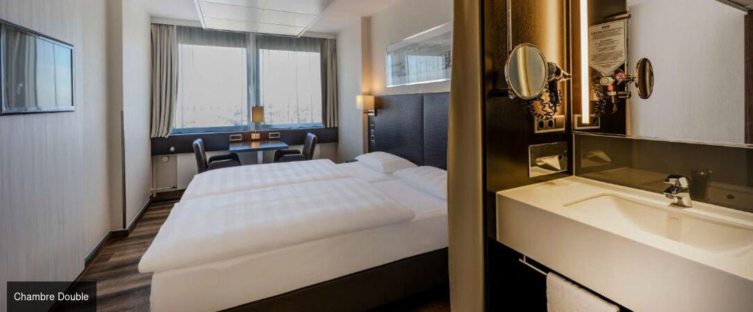 Park Inn by Radisson Berlin Alexanderplatz ★★★★ - Un séjour féerique au cœur de Berlin, entre magie de Noël et vues panoramiques. - Berlin, Allemagne