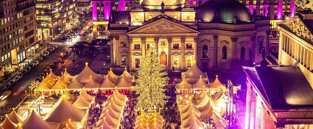 Park Inn by Radisson Berlin Alexanderplatz ★★★★ - Un séjour féerique au cœur de Berlin, entre magie de Noël et vues panoramiques. - Berlin, Allemagne