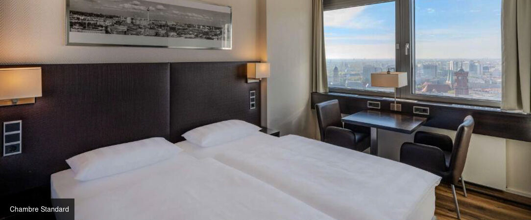 Park Inn by Radisson Berlin Alexanderplatz ★★★★ - Un séjour féerique au cœur de Berlin, entre magie de Noël et vues panoramiques. - Berlin, Allemagne