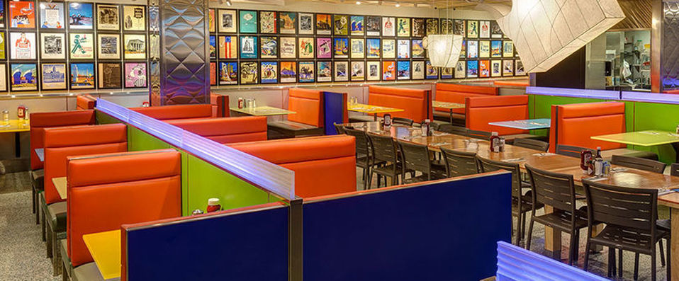 Wyndham New Yorker ★★★★ - Sojourn in part of the iconic New York skyline. - New York, United States